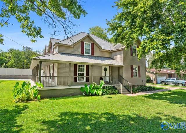 Property at 624 Steele Ln, New Market, AL 35761, 4 beds, 3 baths