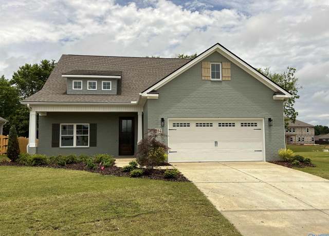 Property at 211 Mayflower Dr, Harvest, AL 35749, 3 beds, 3 baths