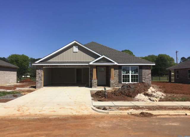 Property at 3213 Chestnut Ct SE, Decatur, AL 35603, 4 beds, 2 baths
