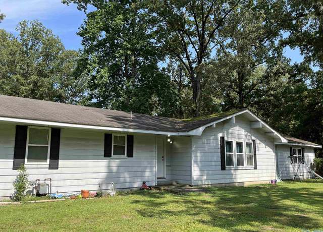 Property at 1956 Audubon Cir SW, Hartselle, AL 35640, 3 beds, 2 baths