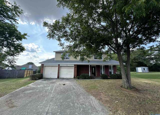 Property at 107 Green Springs Dr, Madison, AL 35758, 4 beds, 2.5 baths