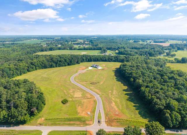 Property at 13055 Kenwood Dr, Athens, AL 35611