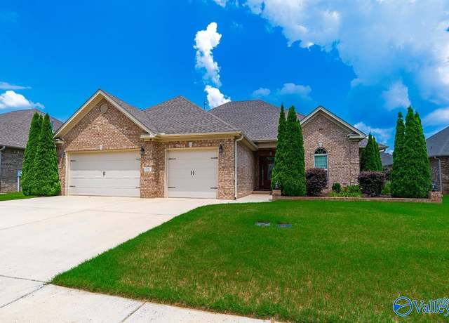Property at 105 Middy Ln, Madison, AL 35756, 4 beds, 3 baths