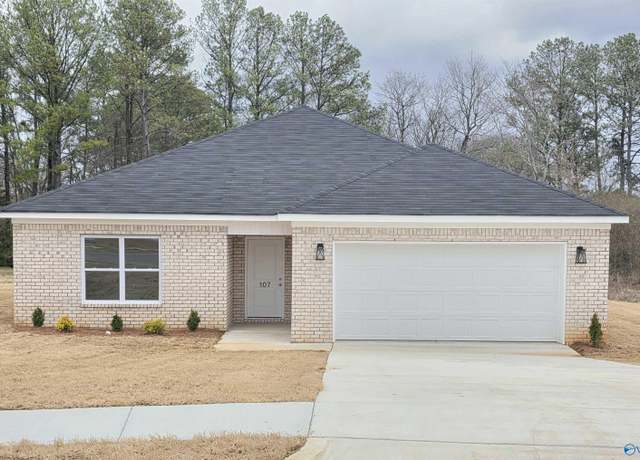 Property at 107 Grace Ridge Way, New Hope, AL 35760, 4 beds, 2 baths