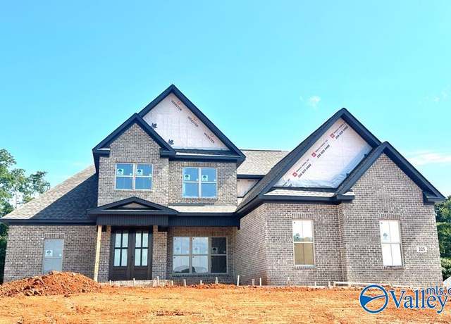 Property at 225 Oakland View Dr, Brownsboro, AL 35741, 4 beds, 3 baths
