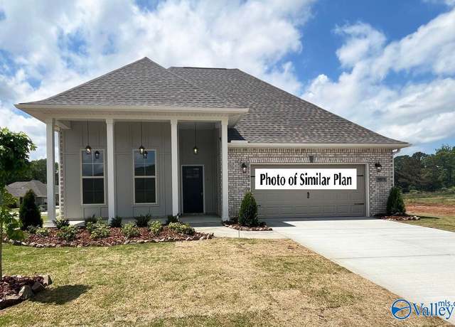 Property at 8820 Old Middlestown Rd SE, Gurley, AL 35748, 3 beds, 2 baths