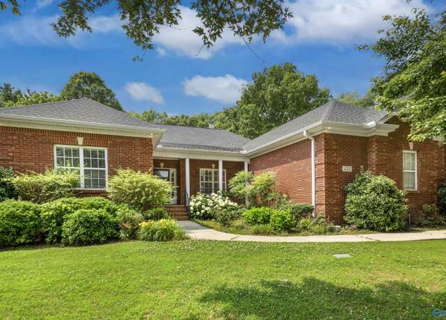 Property at 220 Kelly Ridge Blvd, Harvest, AL 35749, 4 beds, 2.5 baths