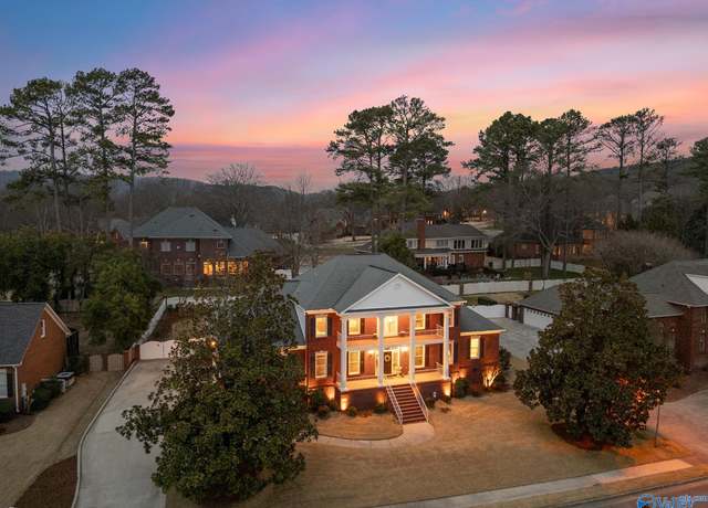 Property at 2808 Castle Pines Cir SE, Owens Cross Roads, AL 35763, 4 beds, 3.5 baths