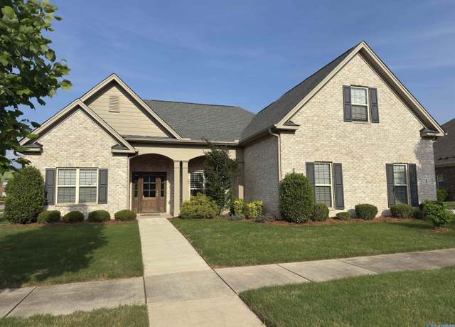 Property at 1 She Oak Dr SW, Huntsville, AL 35824, 4 beds, 2.5 baths