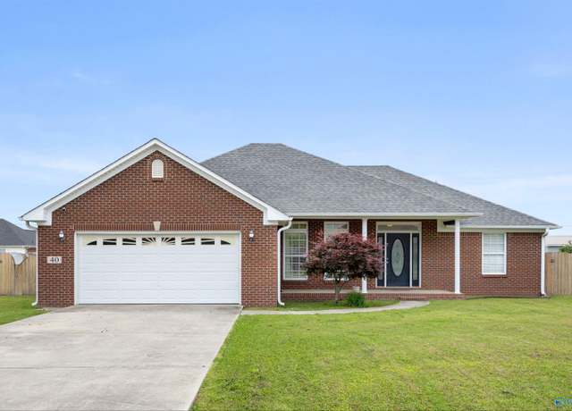 Property at 40 Cypress Dr, Decatur, AL 35603, 3 beds, 2 baths