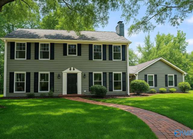 Property at 1816 Devonshire Dr SE, Decatur, AL 35601, 4 beds, 2.5 baths