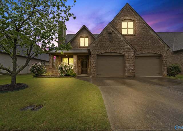 Property at 124 Rainwood Dr SW, Huntsville, AL 35824, 3 beds, 2 baths