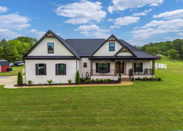 Property at 527 Sharps Cove Rd, Gurley, AL 35748, 4 beds, 3.5 baths