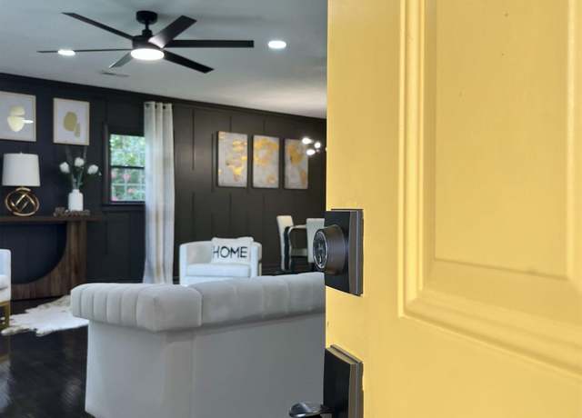 Property at 606 Homer Nance Rd, Huntsville, AL 35811, 4 beds, 2 baths