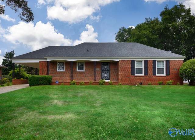 Property at 2412 Penn St SW, Huntsville, AL 35801, 3 beds, 2 baths