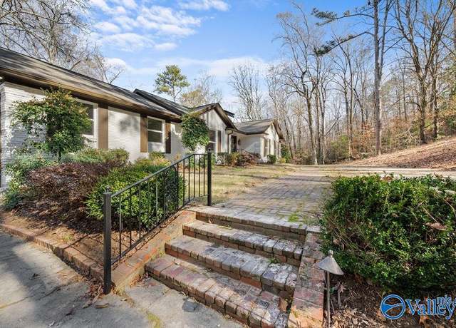 Property at 328 Wildwood Rd, Gadsden, AL 35901, 4 beds, 3 baths