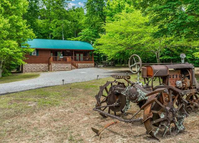 Property at 6665 County Road 275, Fort Payne, AL 35967, 3 beds, 2 baths