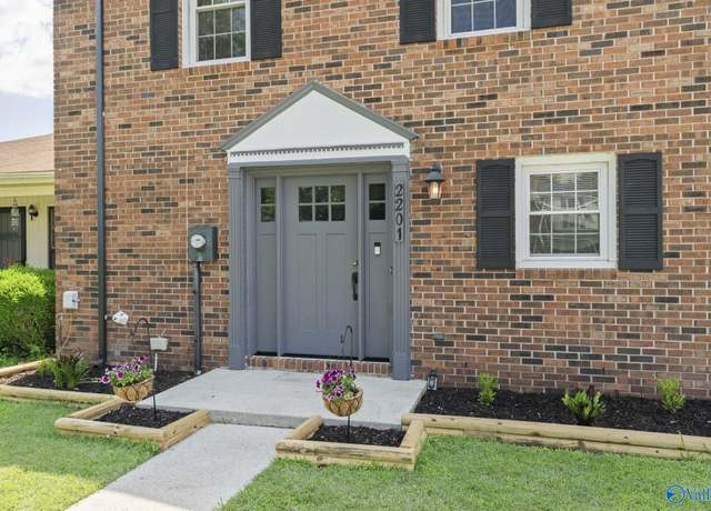 Property at 2201 Westbury Ct SW, Decatur, AL 35603, 3 beds, 2.5 baths