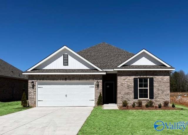 Property at 24481 Colorado Ln, Athens, AL 35611, 3 beds, 2 baths