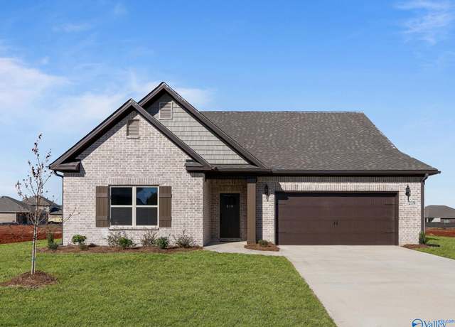 Property at 10 Valion St, Meridianville, AL 35759, 4 beds, 3.5 baths