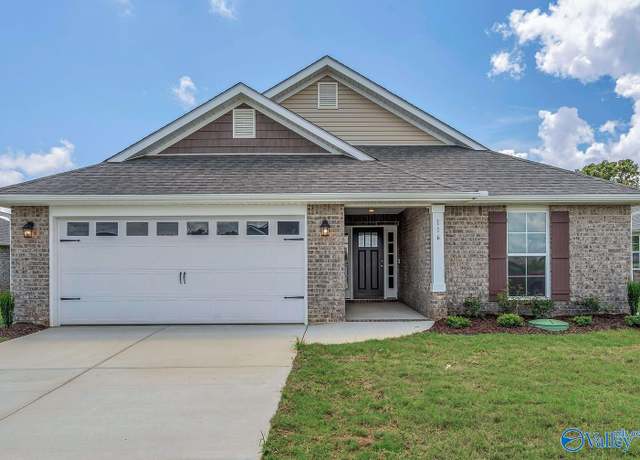 Property at 116 Sidney Ruth Dr, New Market, AL 35761, 4 beds, 2 baths