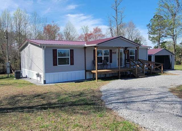 Property at 180 Williams Ln, Guntersville, AL 35976, 3 beds, 2 baths