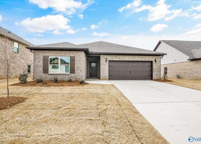 Property at 1 Flintridge Dr, Harvest, AL 35749, 3 beds, 2 baths