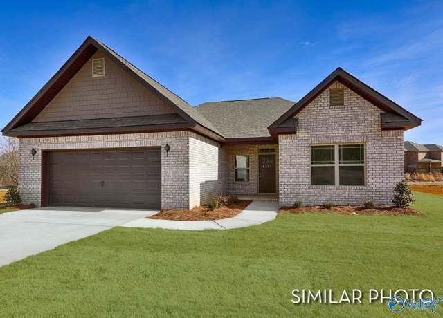 Property at 2 Flintridge Dr, Harvest, AL 35749, 3 beds, 2 baths