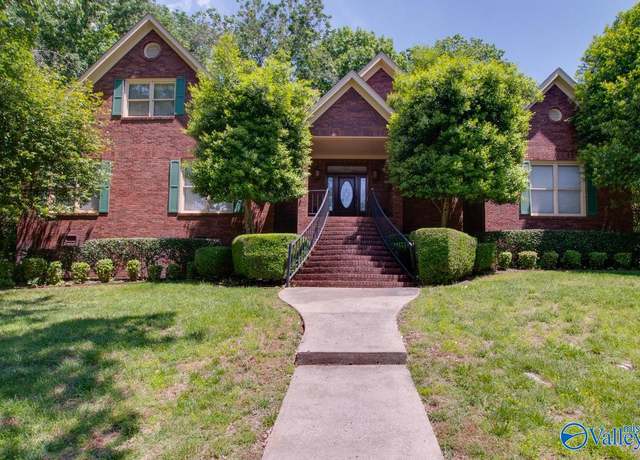 Property at 1731 Drake Ave SE, Huntsville, AL 35802, 4 beds, 3.5 baths