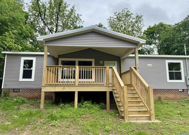 Property at 1101 Mcdonald St, Fayetteville, TN 37334, 3 beds, 2 baths