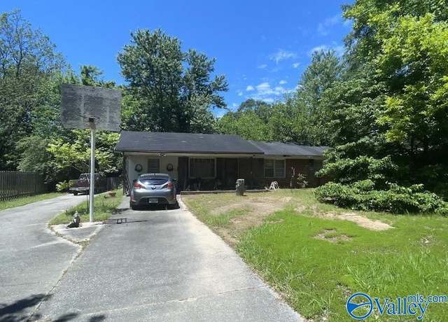 Property at 1603 4th Ave SW, Decatur, AL 35601, 3 beds, 1.5 baths