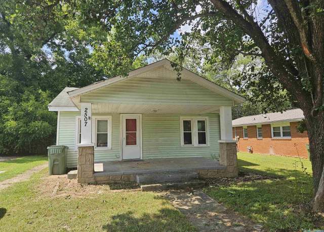 Property at 2507 Kildare St, Huntsville, AL 35811, 3 beds, 1 bath