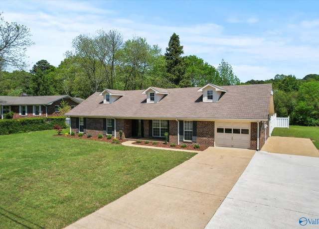 Property at 112 Ohara Dr, Albertville, AL 35950, 3 beds, 2 baths