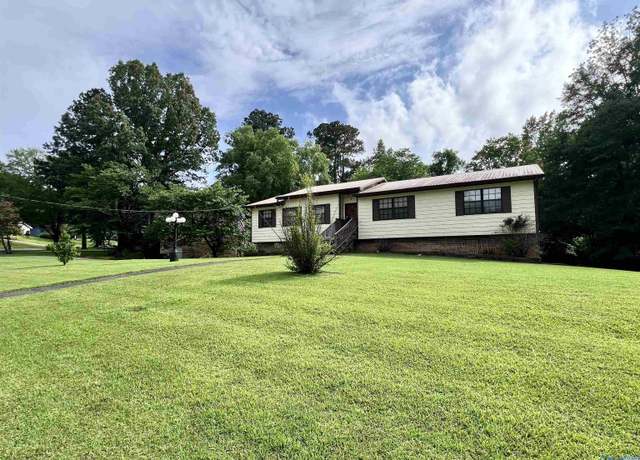 Property at 150 Fox Hollies Blvd, Bessemer, AL 35022, 4 beds, 2 baths