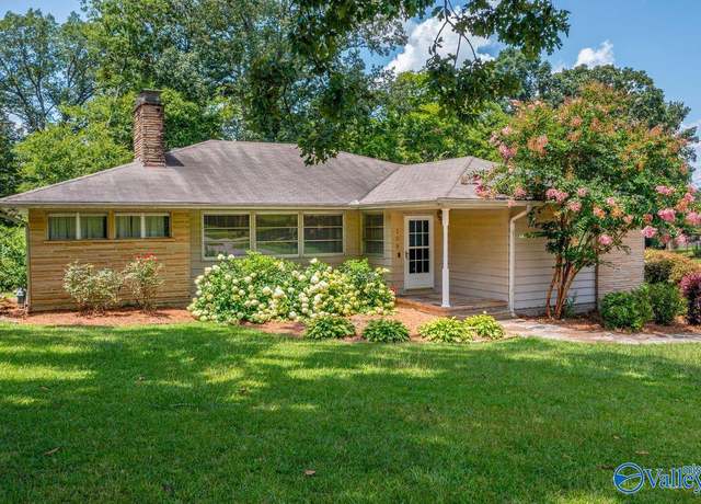 Property at 108 Althea St, Gadsden, AL 35904, 3 beds, 2.5 baths