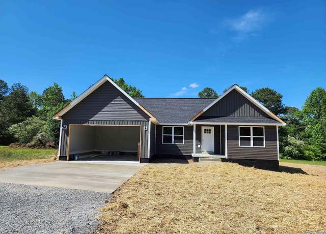 Property at 16 Vfw Rd, Rainsville, AL 35986, 3 beds, 2 baths