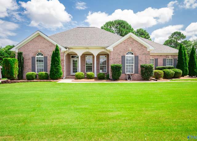Property at 112 Fawn Ridge Dr, Decatur, AL 35603, 3 beds, 2 baths