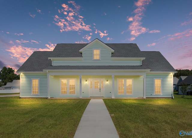 Property at 23307 Flossie Dr, Athens, AL 35613, 3 beds, 2 baths