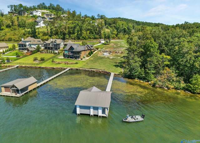 Property at 755 Reserve Dr, Guntersville, AL 35976