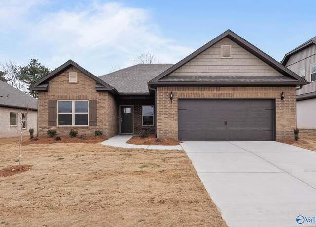 Property at 184 Saddle St, New Market, AL 35761, 3 beds, 2 baths