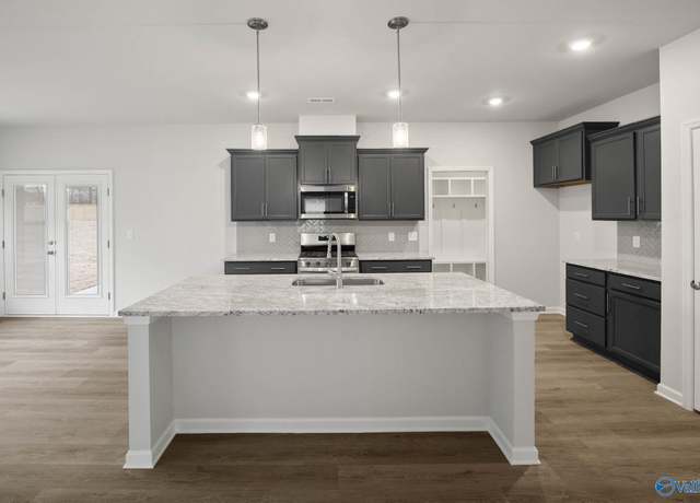 Property at 184 Saddle St, New Market, AL 35761, 4 beds, 2 baths