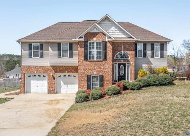 Property at 2410 Cedar Ridge Cir, Hokes Bluff, AL 35903, 4 beds, 3 baths