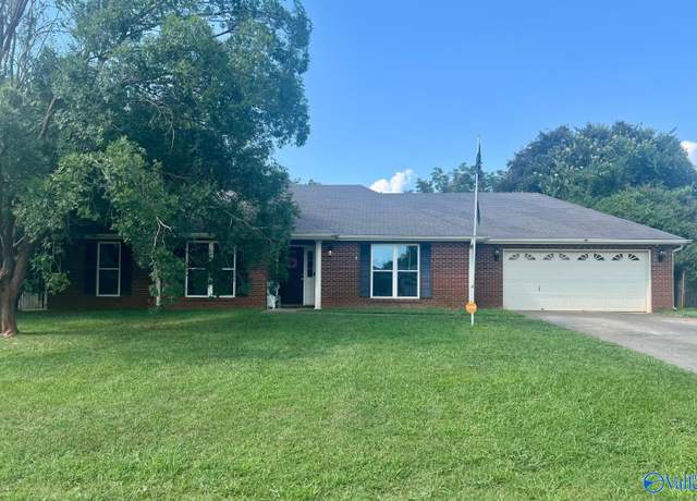Property at 103 Willow Green Dr, Harvest, AL 35749, 3 beds, 2 baths
