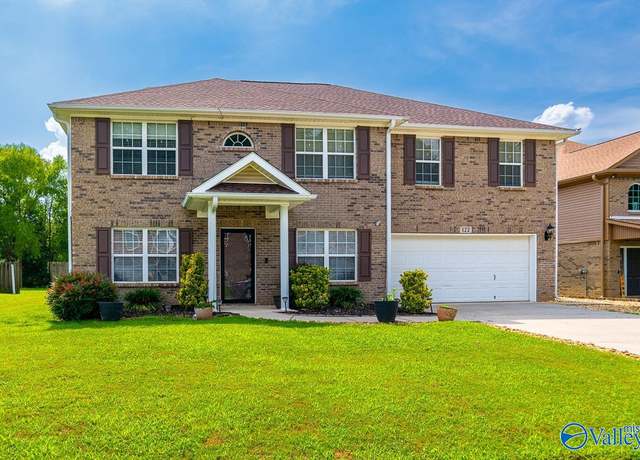 Property at 122 Grey Mare St, Harvest, AL 35749, 4 beds, 2.5 baths