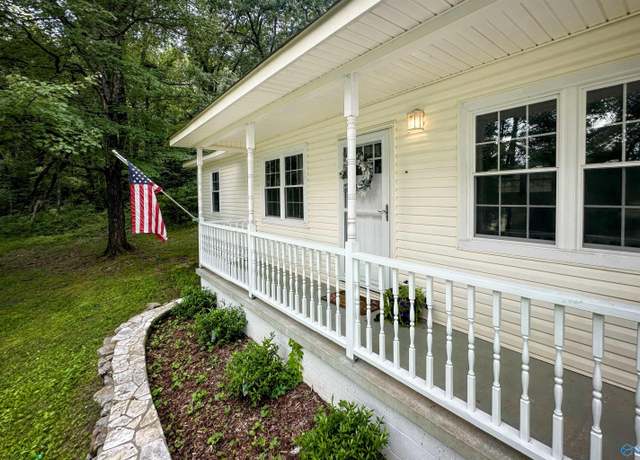 Property at 306 Red Bud Ln, Decatur, AL 35603, 3 beds, 2 baths