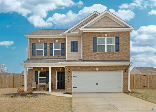 Property at 300 Partheway St, Decatur, AL 35603, 4 beds, 2.5 baths