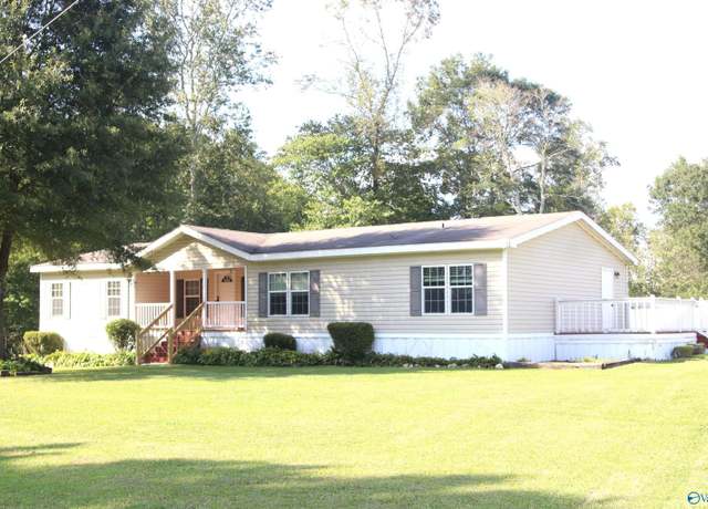Property at 4661 Lawson Gap Rd, Boaz, AL 35956, 3 beds, 2 baths