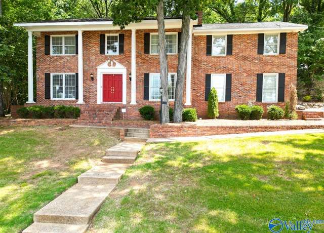 Property at 4023 Devon St SE, Huntsville, AL 35802, 4 beds, 3.5 baths