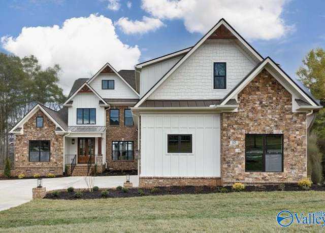 Property at 17 Ridge Bluff Cir, Huntsville, AL 35803, 5 beds, 4.5 baths