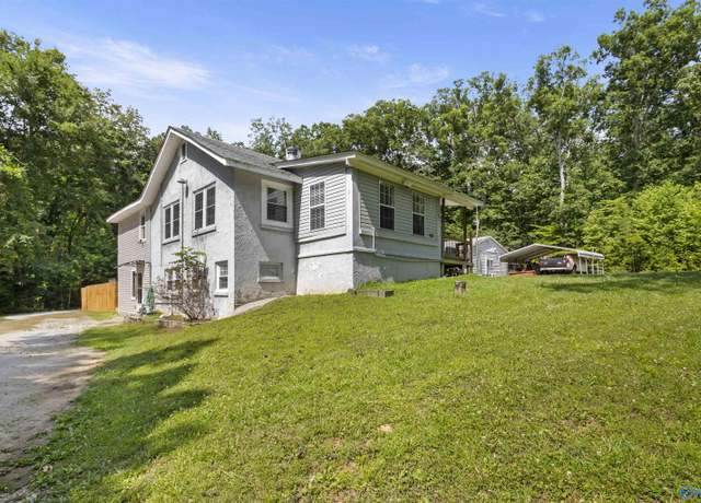 Property at 614 Paxton Ave, Florence, AL 35630, 3 beds, 3 baths